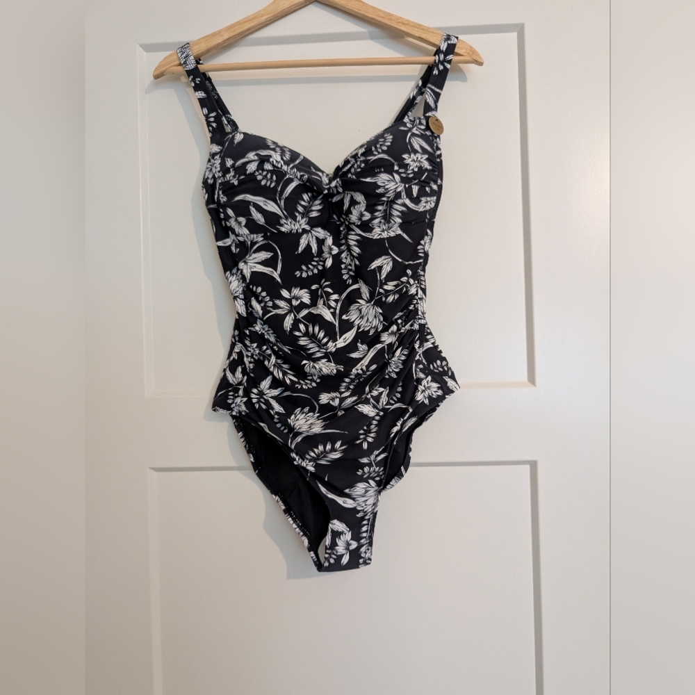 NipTuck Swimwear and White Floral Swimsuit Size 8 NEW